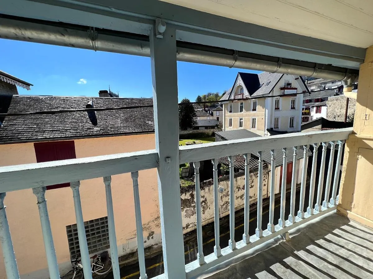 Le Gite Du Bonheur Bagneres-de-Bigorre 0*,  France